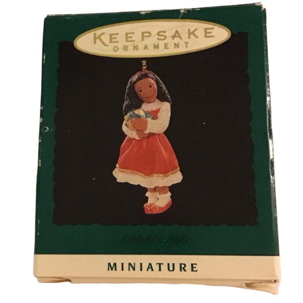 Hallmark 1996 “A Child’s Gift” Miniature Christmas Ornament - Picture 3 of 4